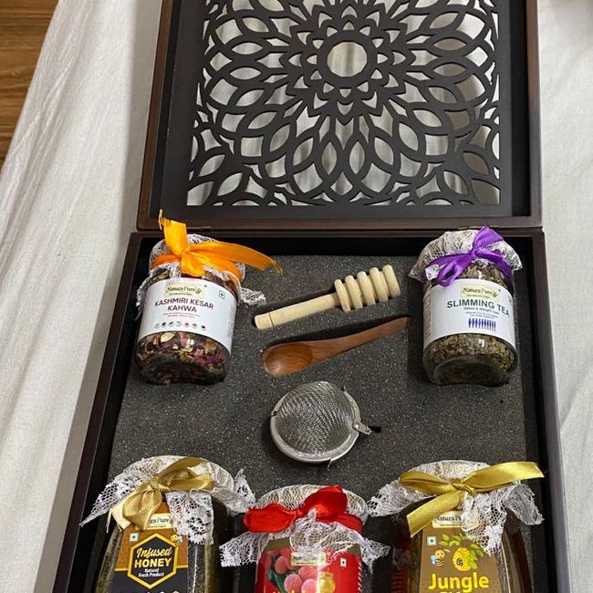 Herbal Tea and Honey Gift Pack